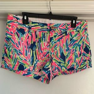 Lilly Pulitzer Walsh Short size 8 - navy, pink, green, white pattern